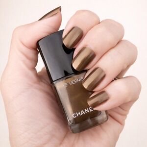 Chanel Le Vernis Longwear Nail Colour 965 Clair De Lune Metallic Gold 0.4oz 13ml